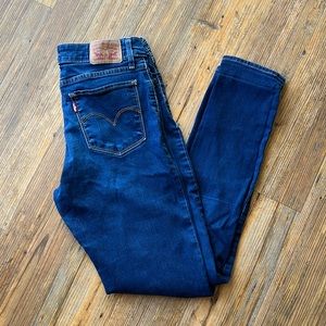 Levi’s 711 Skinny Jeans